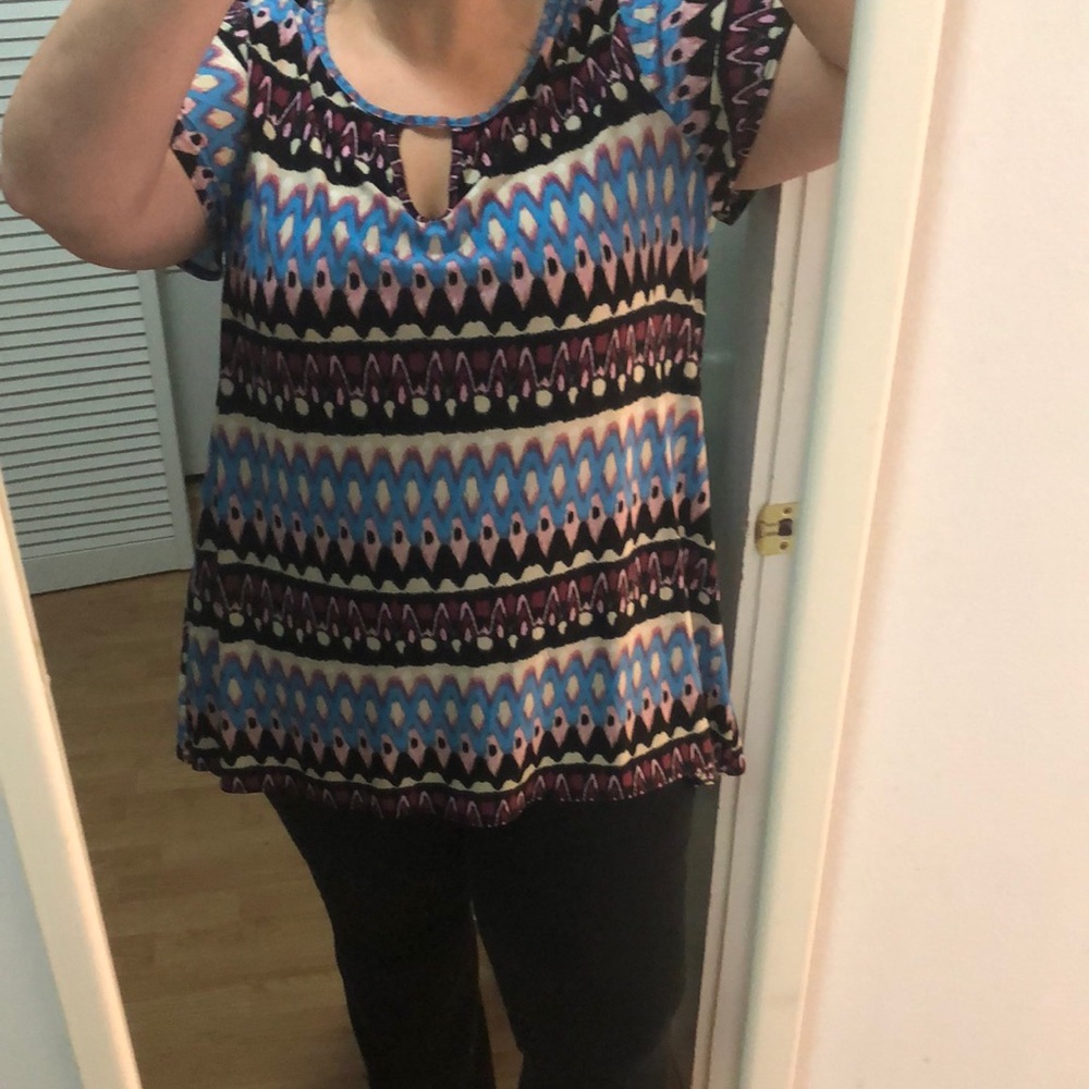 Women’s short sleeve shirt